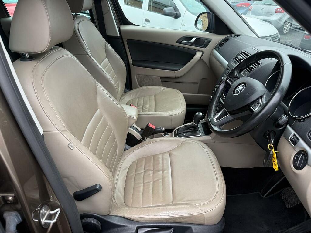 Skoda Yeti Hatchback Grey #10