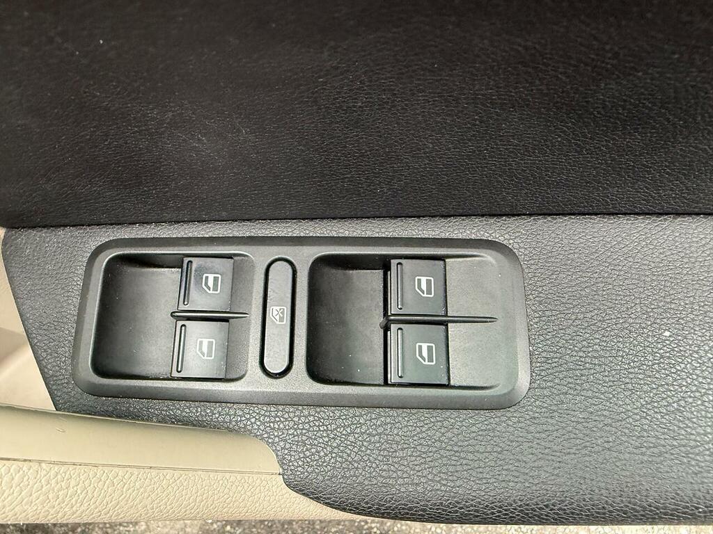 Skoda Yeti Hatchback Grey #13