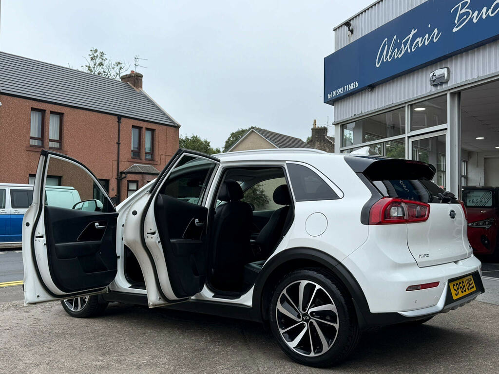 Kia Niro 1.6H Gdi 4 Dct Euro 6 Ss 16In Alloy SP68UBD White #5