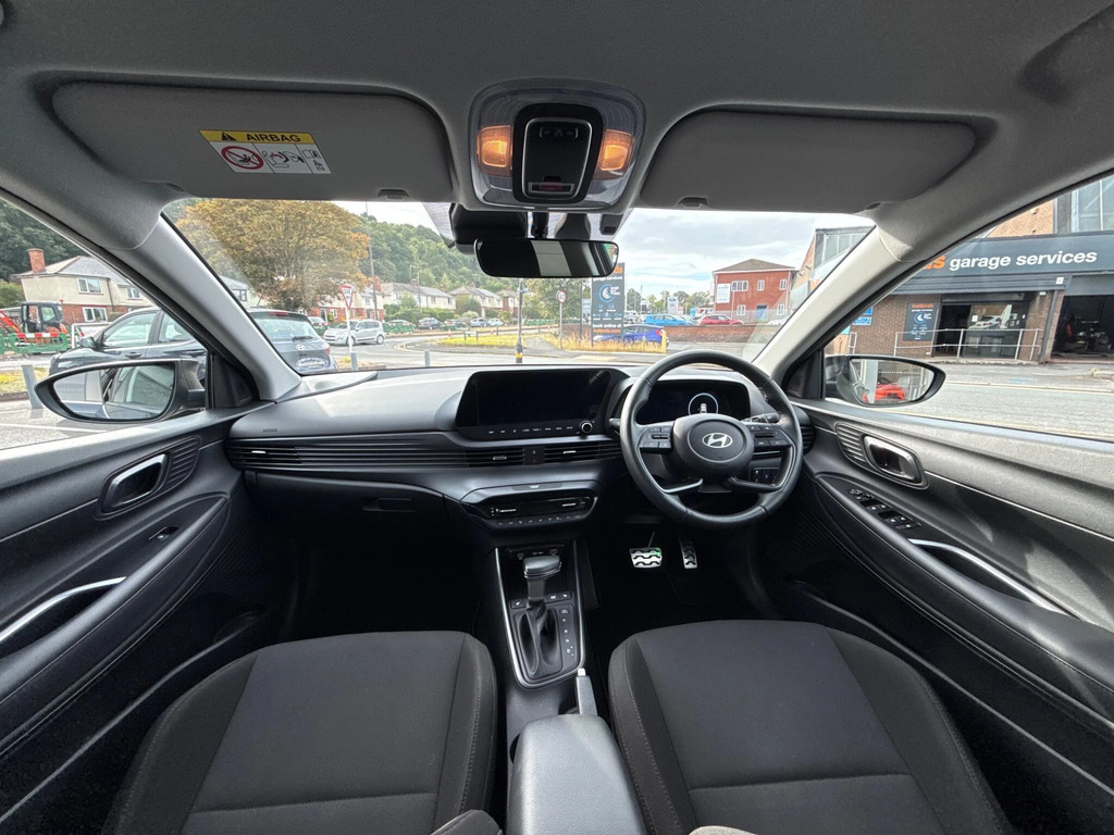 Hyundai Bayon Premium Green #11