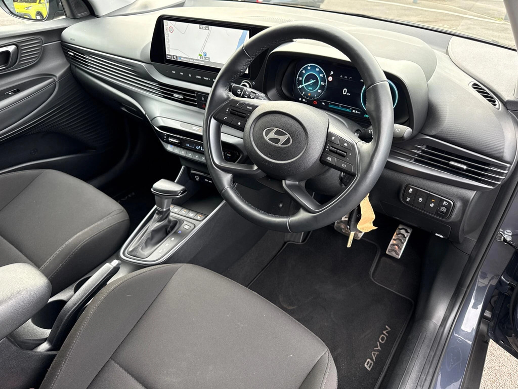 Hyundai Bayon Premium Green #16
