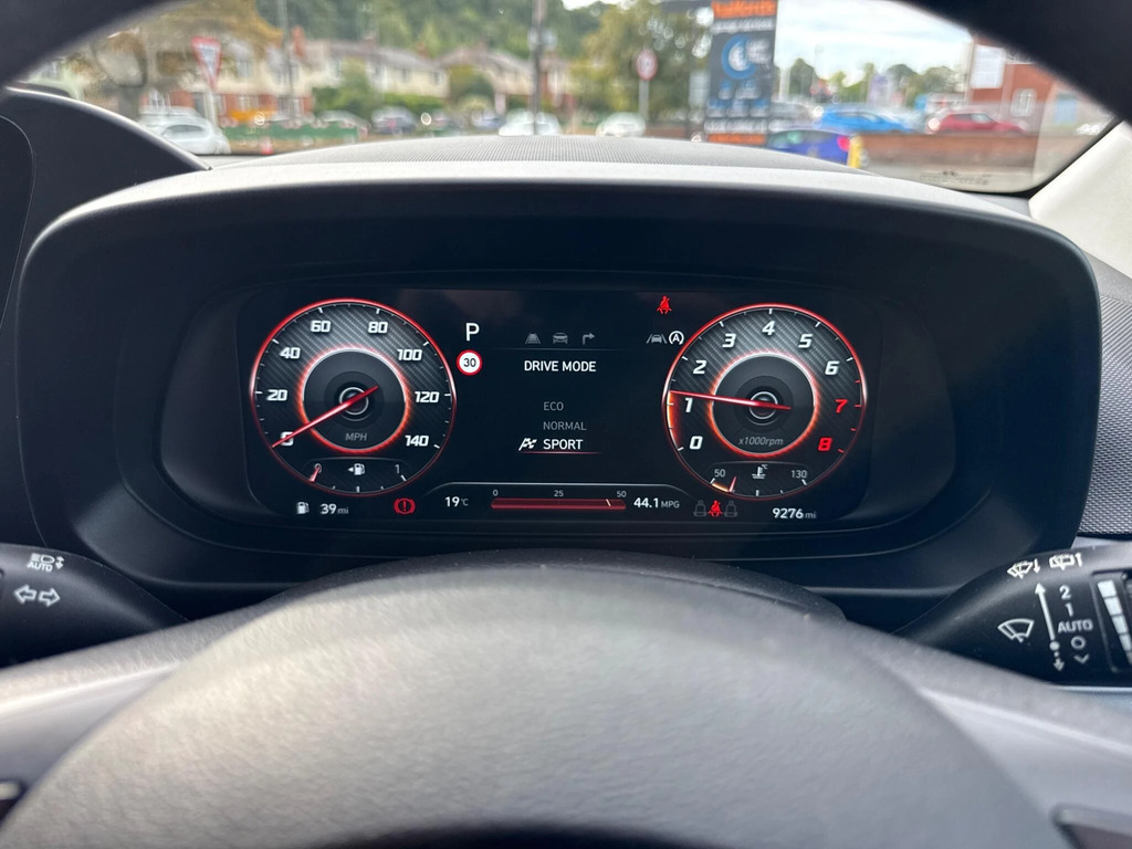 Hyundai Bayon Premium Green #38