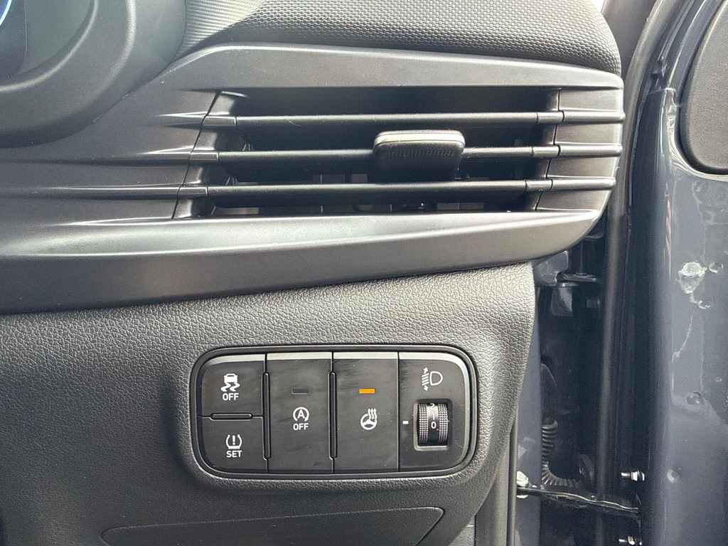 Hyundai Bayon Premium Green #21