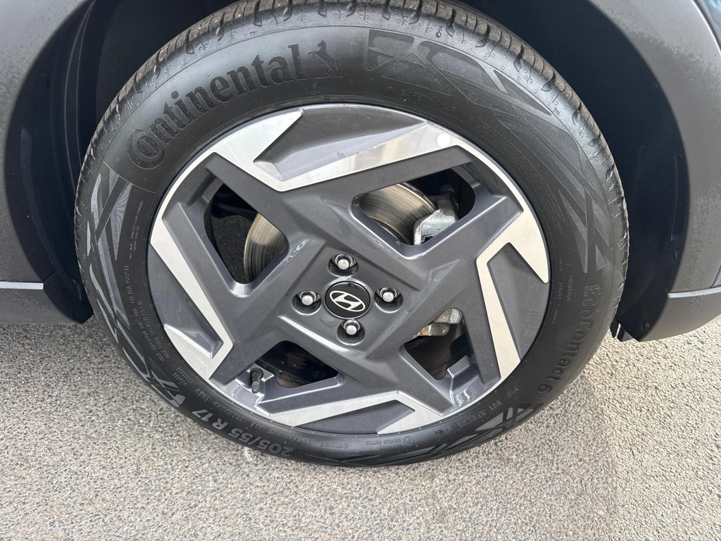 Hyundai Bayon Premium Green #27
