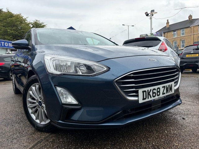Ford Focus 1.0T Ecoboost Titanium Hatchback Blue