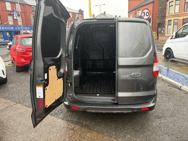 Ford Transit Courier Courier Panel White #24