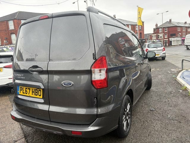 Ford Transit Courier Courier Panel White #8