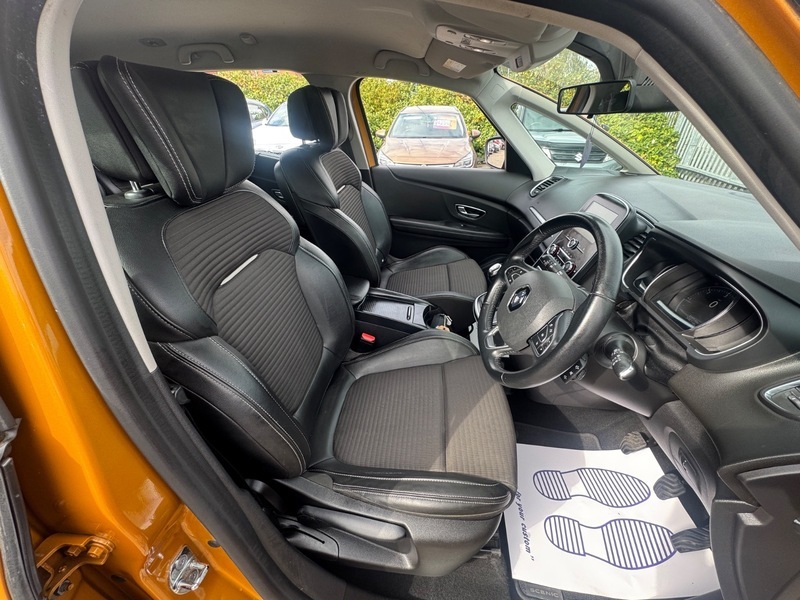 Renault Scenic Dynamique S Nav Black #9