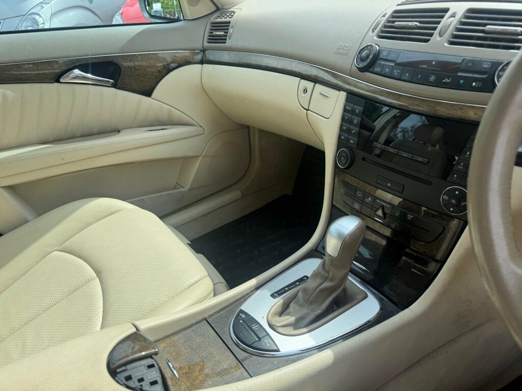 Mercedes-Benz E Class E320 Elegance Silver #25