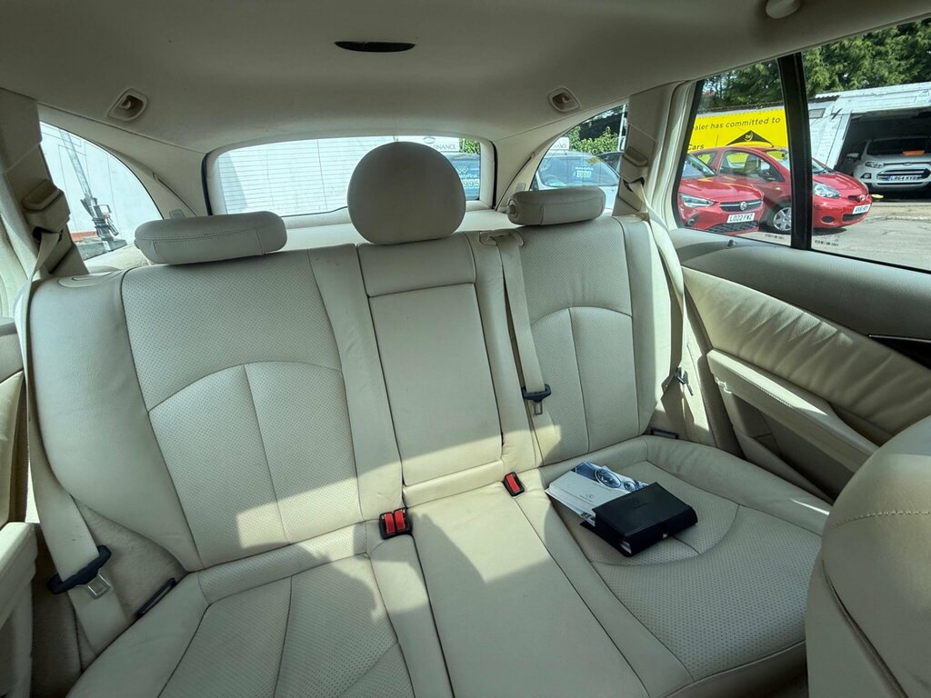 Mercedes-Benz E Class E320 Elegance Silver #27
