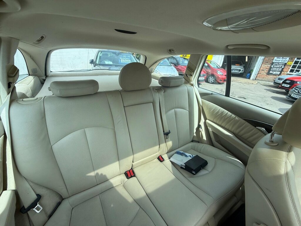 Mercedes-Benz E Class E320 Elegance Silver #29