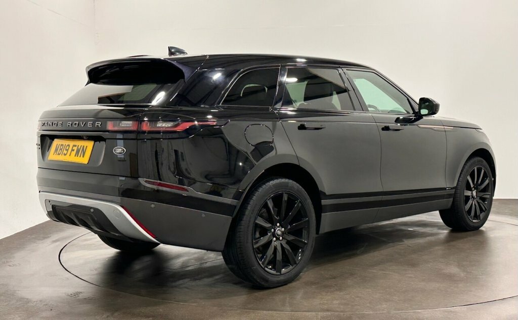 Land Rover Range Rover Velar 2L R-dynamic Hse Black #4