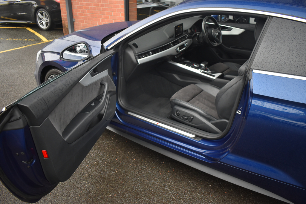 Audi A5 2.0 Tdi Ultra S Line Sportback E Red #31