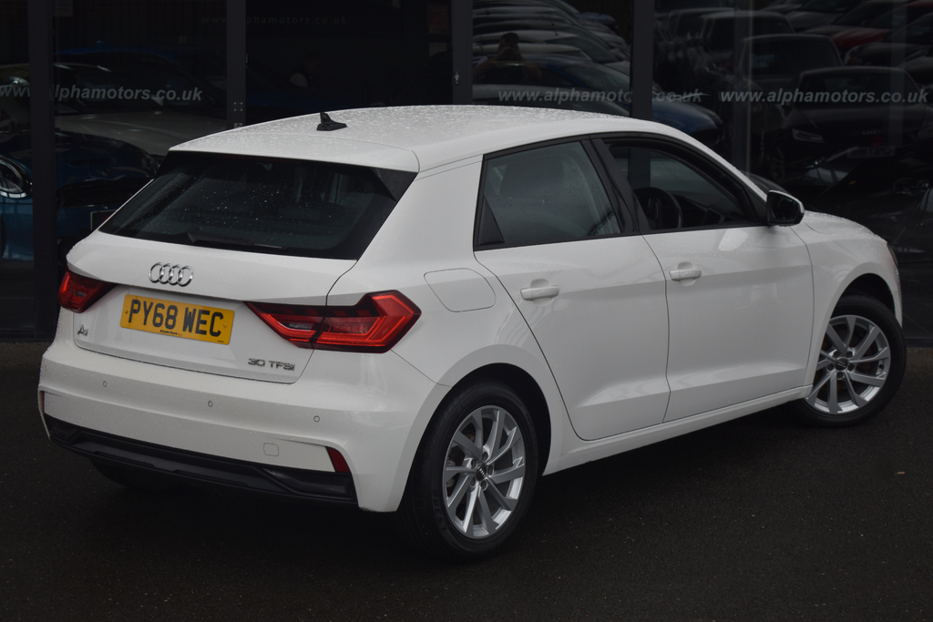 Audi A1 1.0 Tfsi 30 Sport Sportback Euro White #5