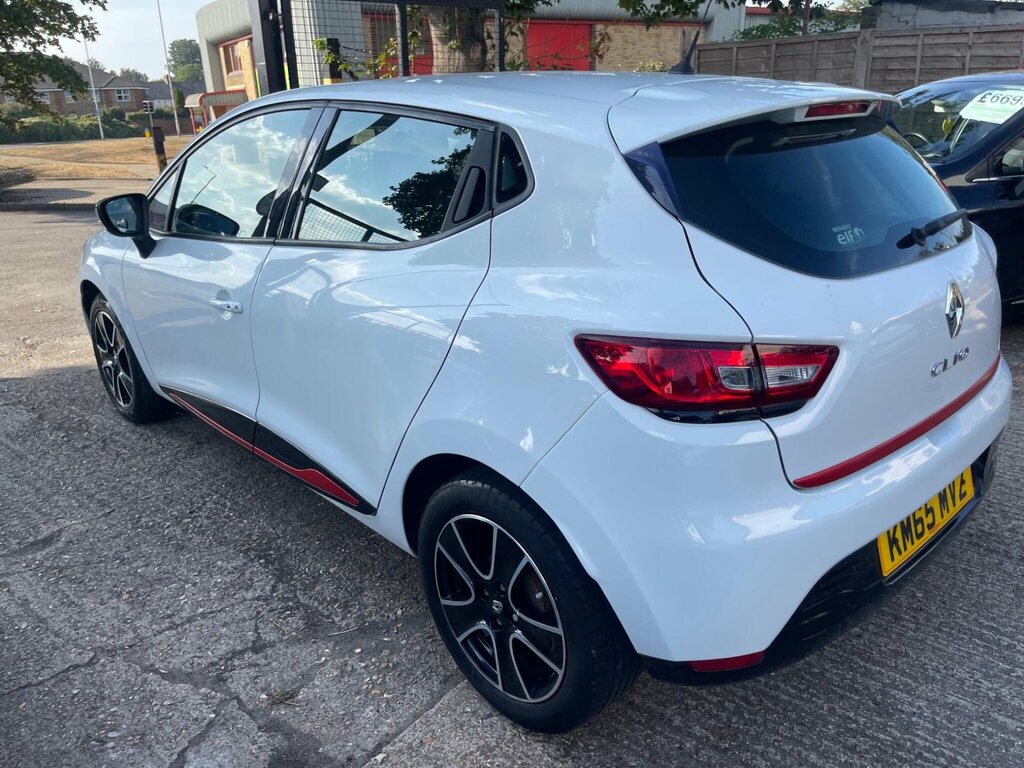 Renault Clio 1.2 16V Dynamique Nav Euro 6 KM65MVZ White #4