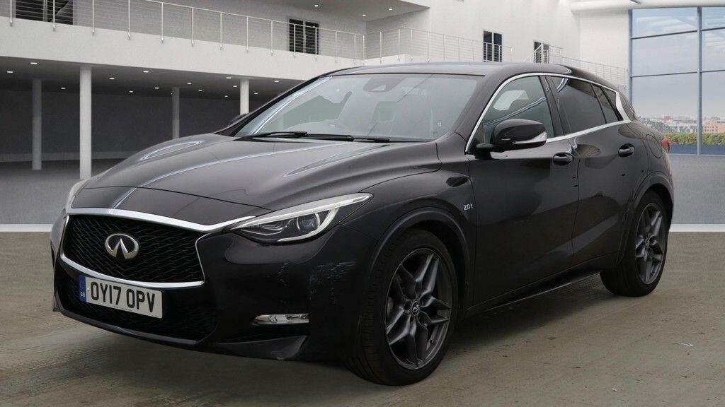 Infiniti Q30 2.0T Sport Dct Awd Euro 6 Ss OY17OPV Black