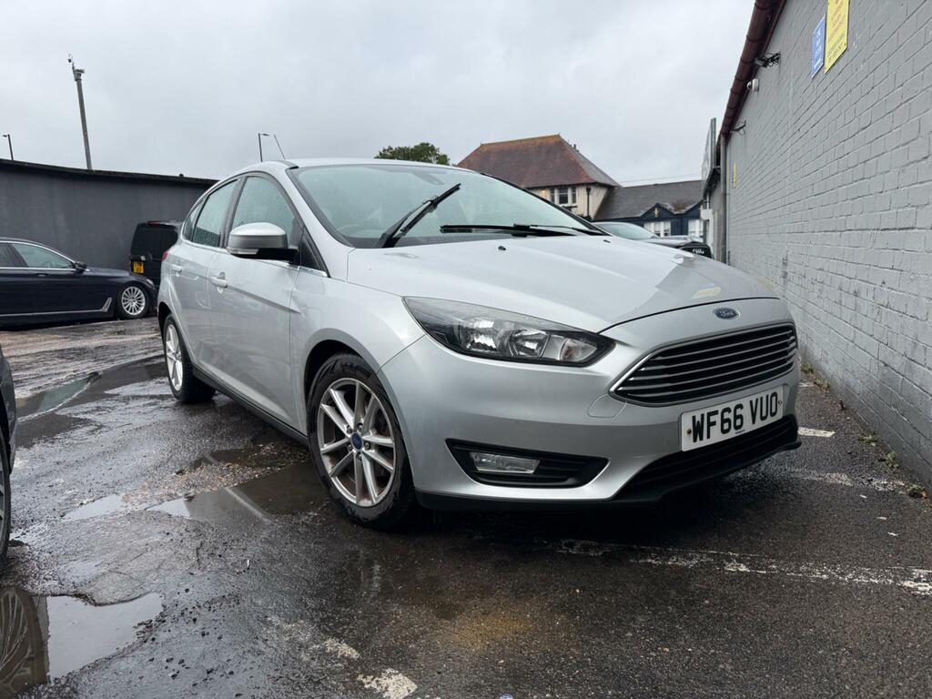 Ford Focus 1.5 Tdci Zetec Euro 6 Ss Silver