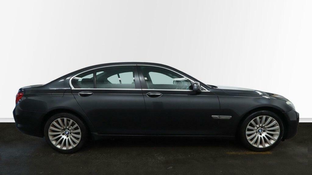 BMW 7 Series  Silver #7