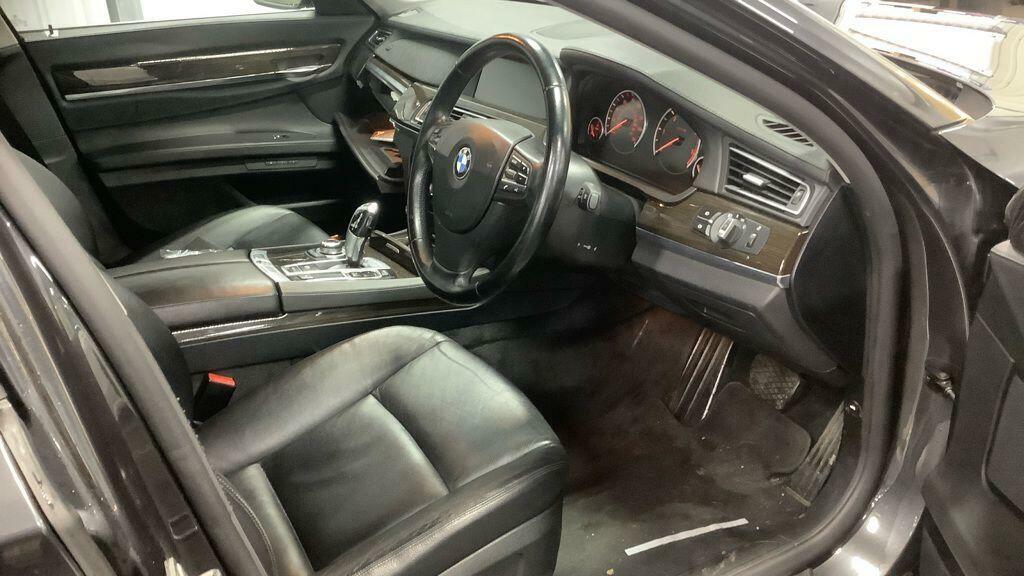 BMW 7 Series Se Grey #2