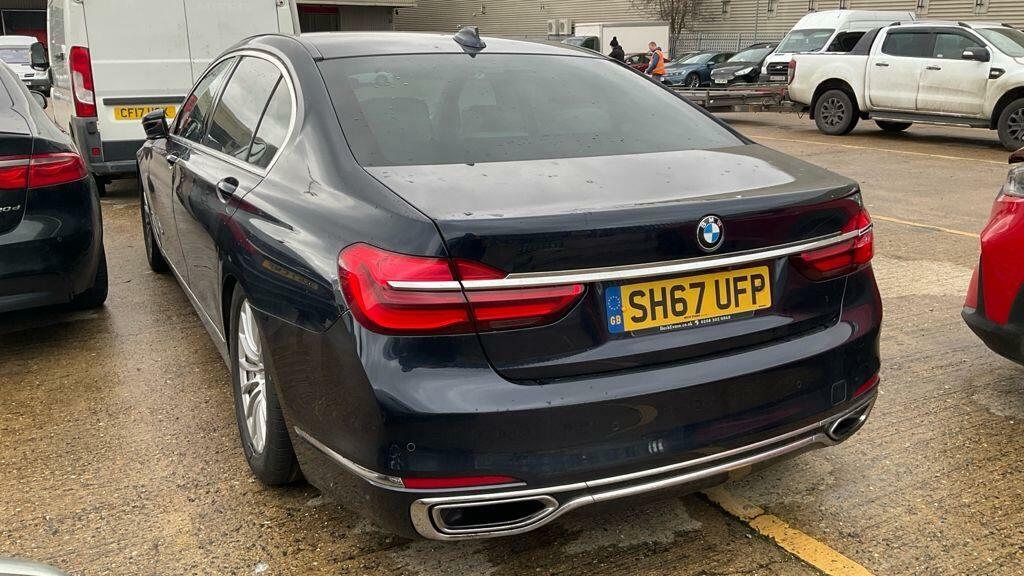 BMW 7 Series Exclusive Blue #5