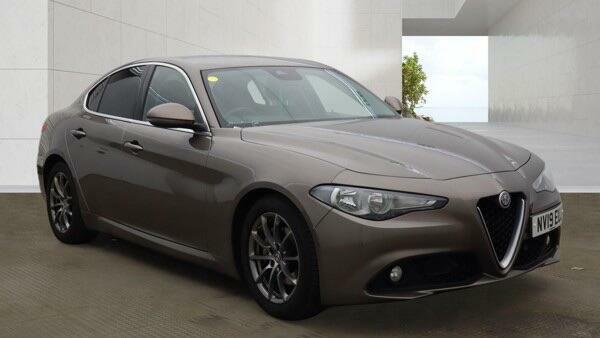 Alfa Romeo Giulia Tecnica Beige #3