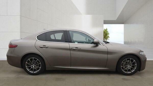 Alfa Romeo Giulia  Red #12