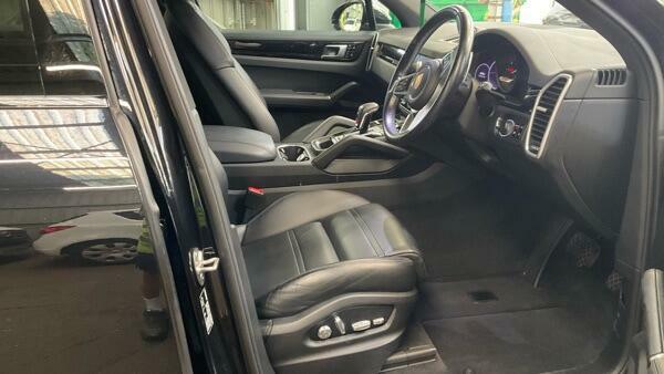 Porsche Cayenne 3.0T V6 Tiptronics 4Wd Euro 6 Ss Black #4