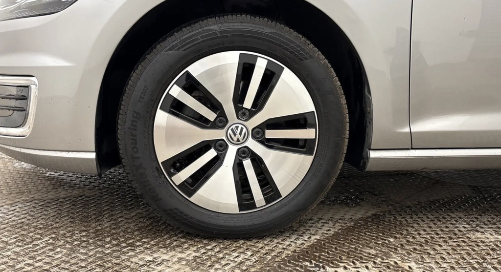 Volkswagen e-Golf 35.8Kwh Hatchback 136 Ps #5