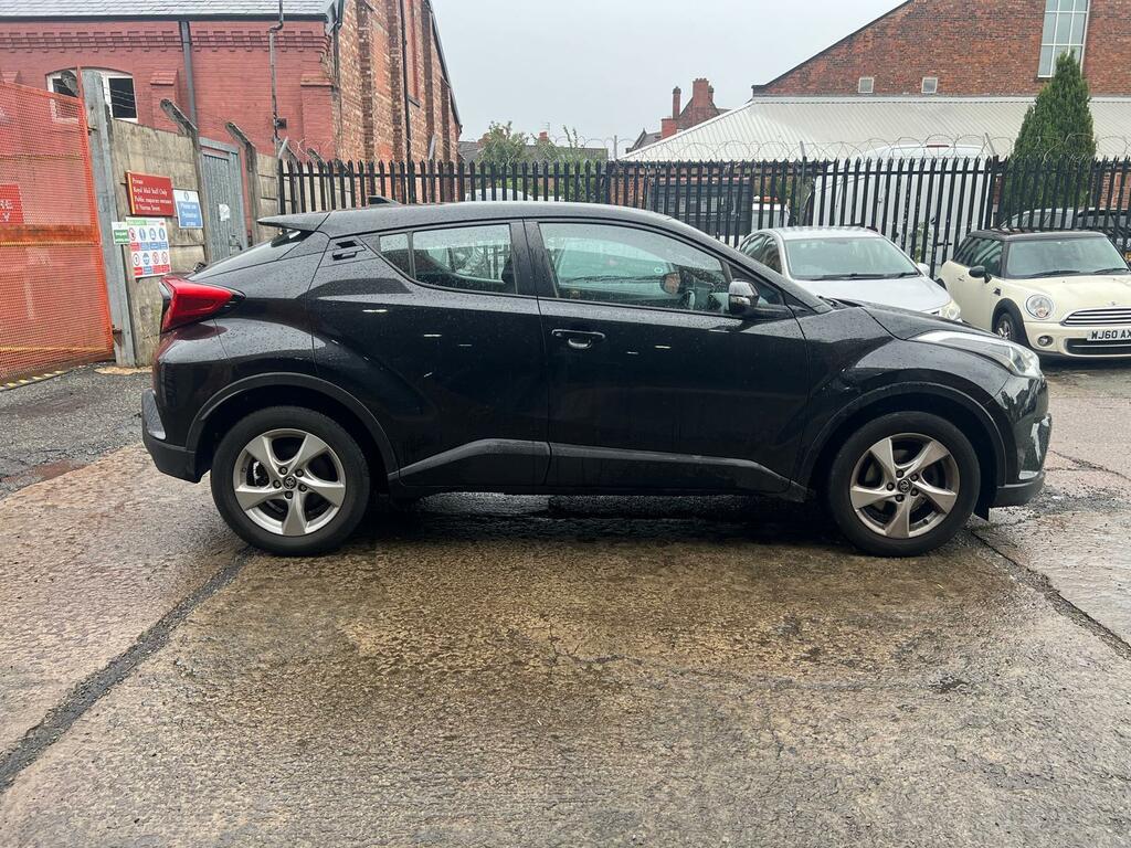Toyota C-Hr Icon Black #5