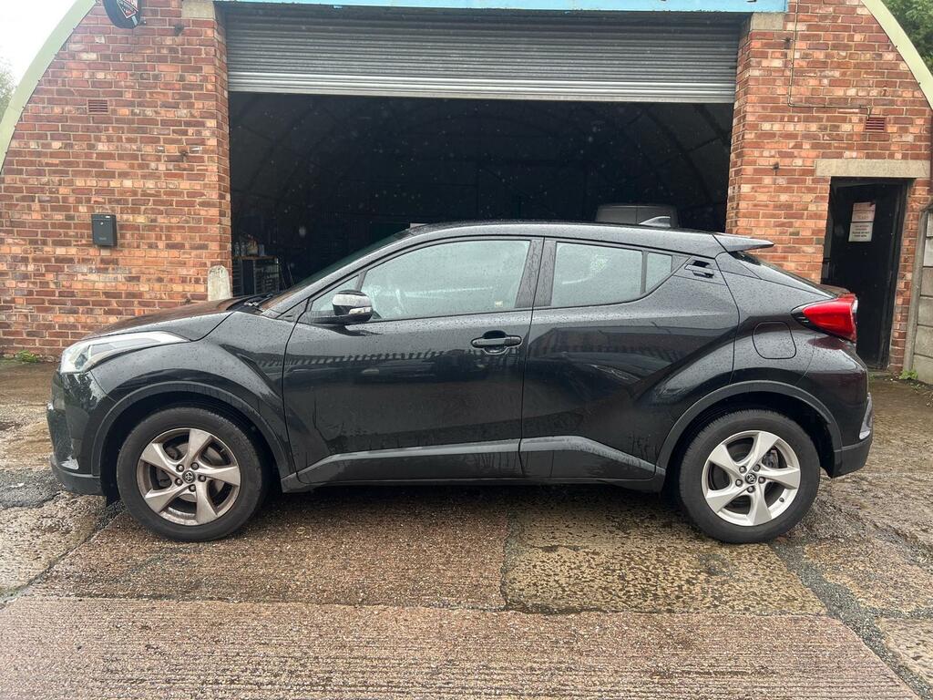 Toyota C-Hr Icon Black #6