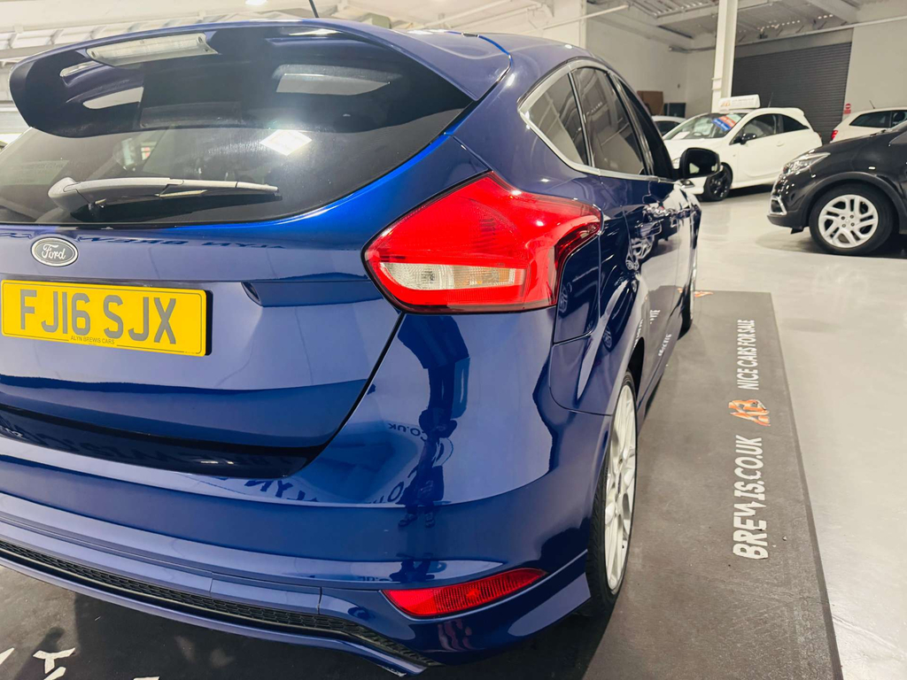 Ford Focus Zetec S Tdci FJ16SJX  #6
