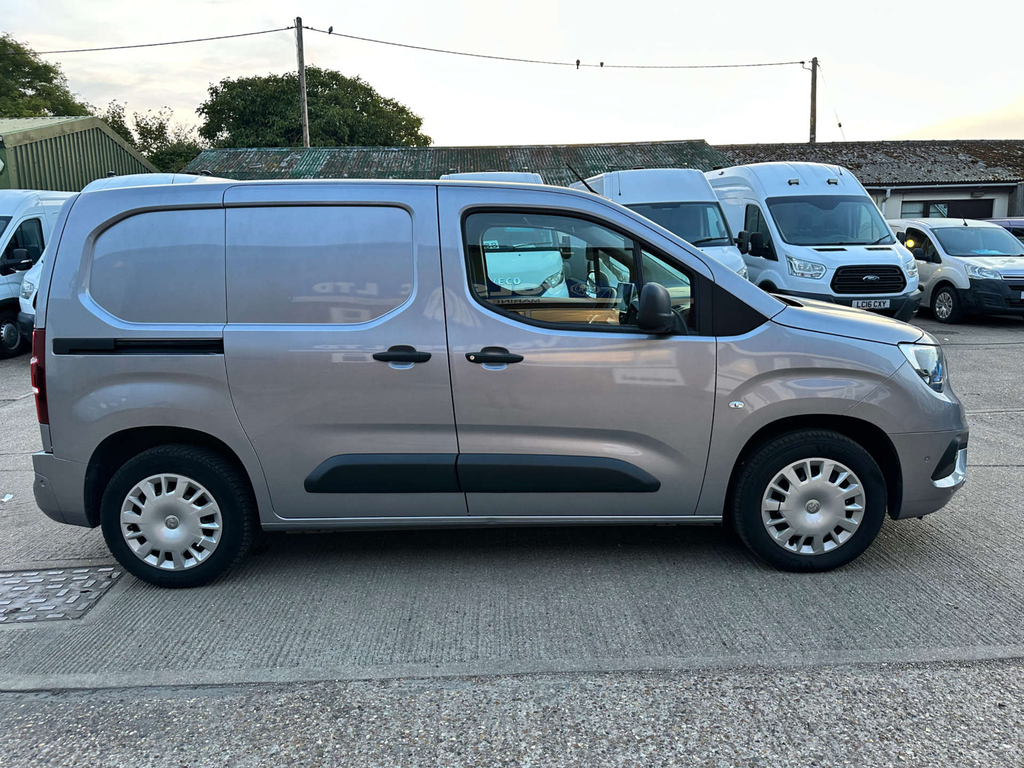 Vauxhall Combo White #10