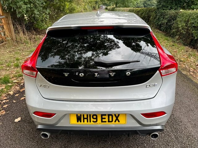 Volvo V40 2.0 D3 R-design Pro Hatchback Euro Black #5