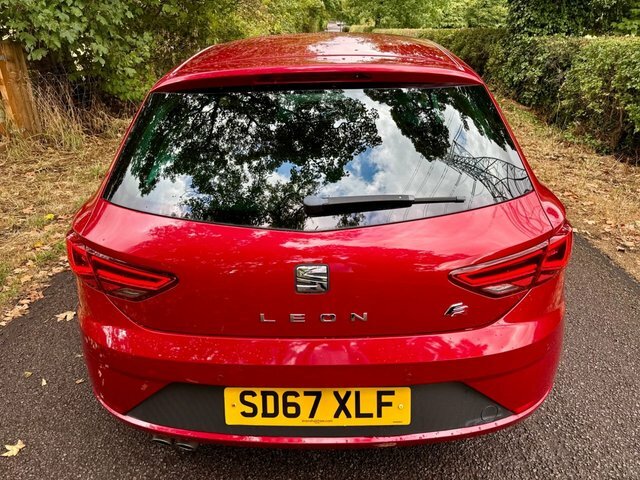 Seat Leon 1.4 Ecotsi Fr Technology Hatchback Dsg Red #4