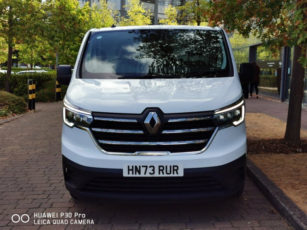 Renault Trafic 2L Advance HN73RUR White #3