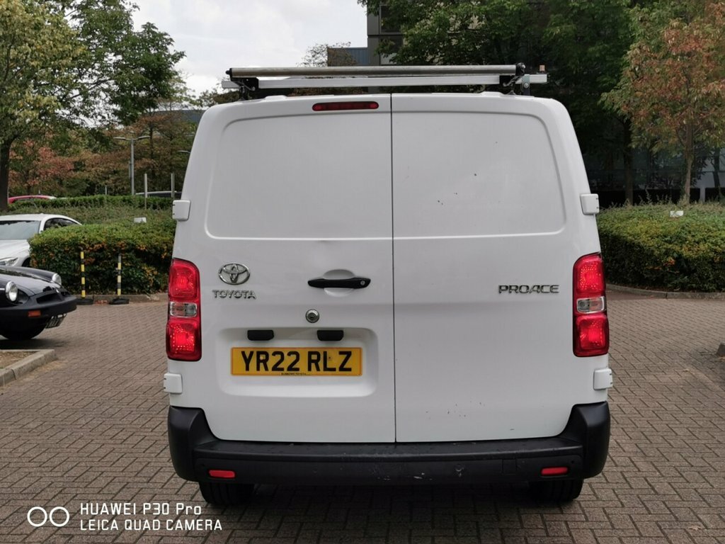 Toyota PROACE 2L Icon 6Dr YR22RLZ White #5