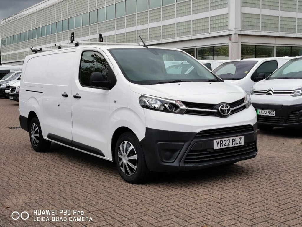 Toyota PROACE 2L Icon 6Dr White