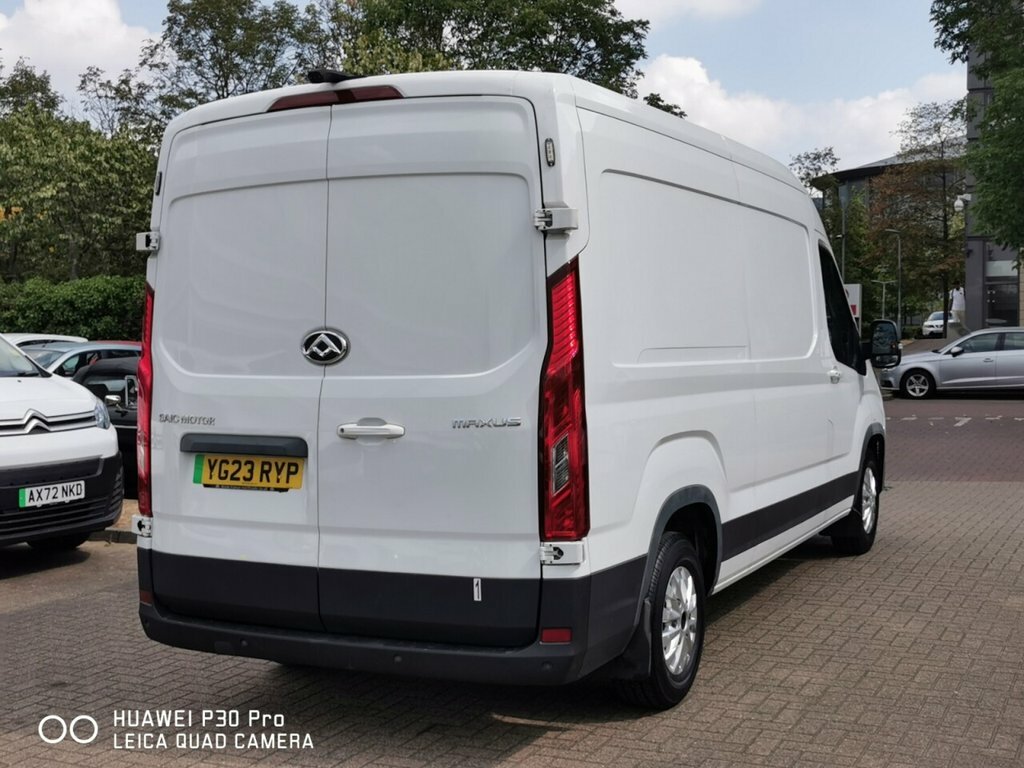 Maxus eDeliver 9 Mpv White #6