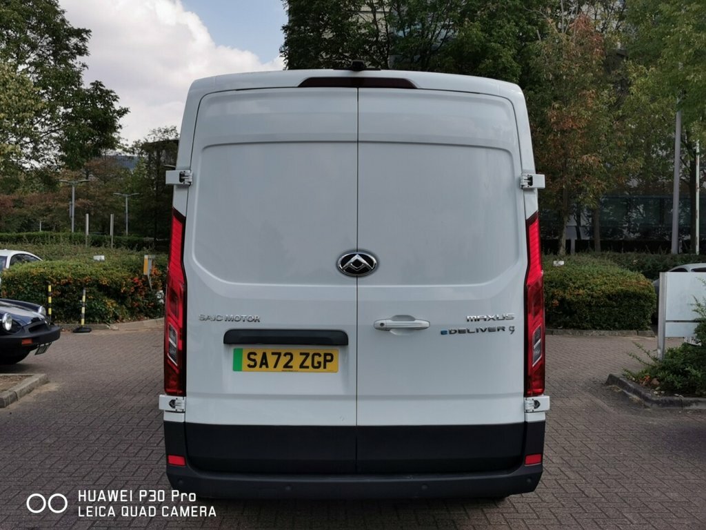 Maxus Deliver 9 Mpv SA72ZGP White #5