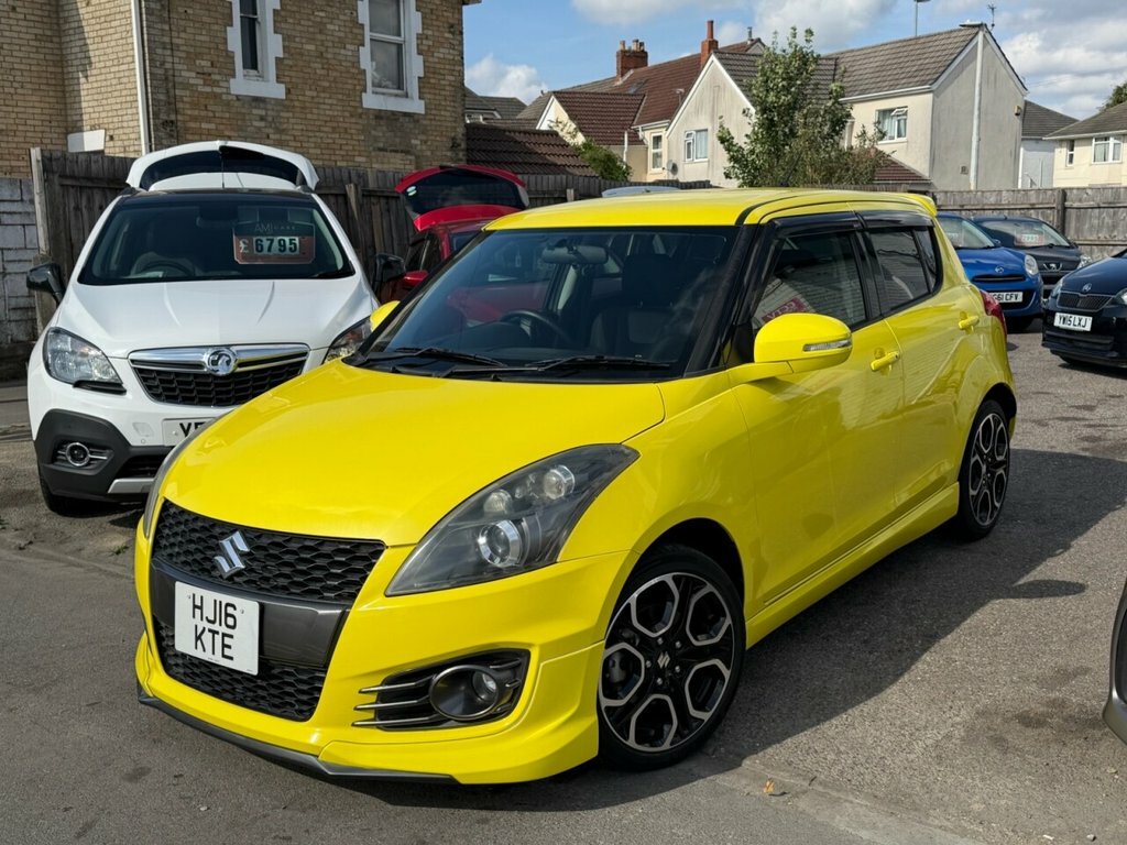 Suzuki Swift Hatchback Yellow #3