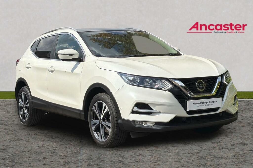 Nissan Qashqai 1.3 Dig-t N-connecta Glass Roof Pack White