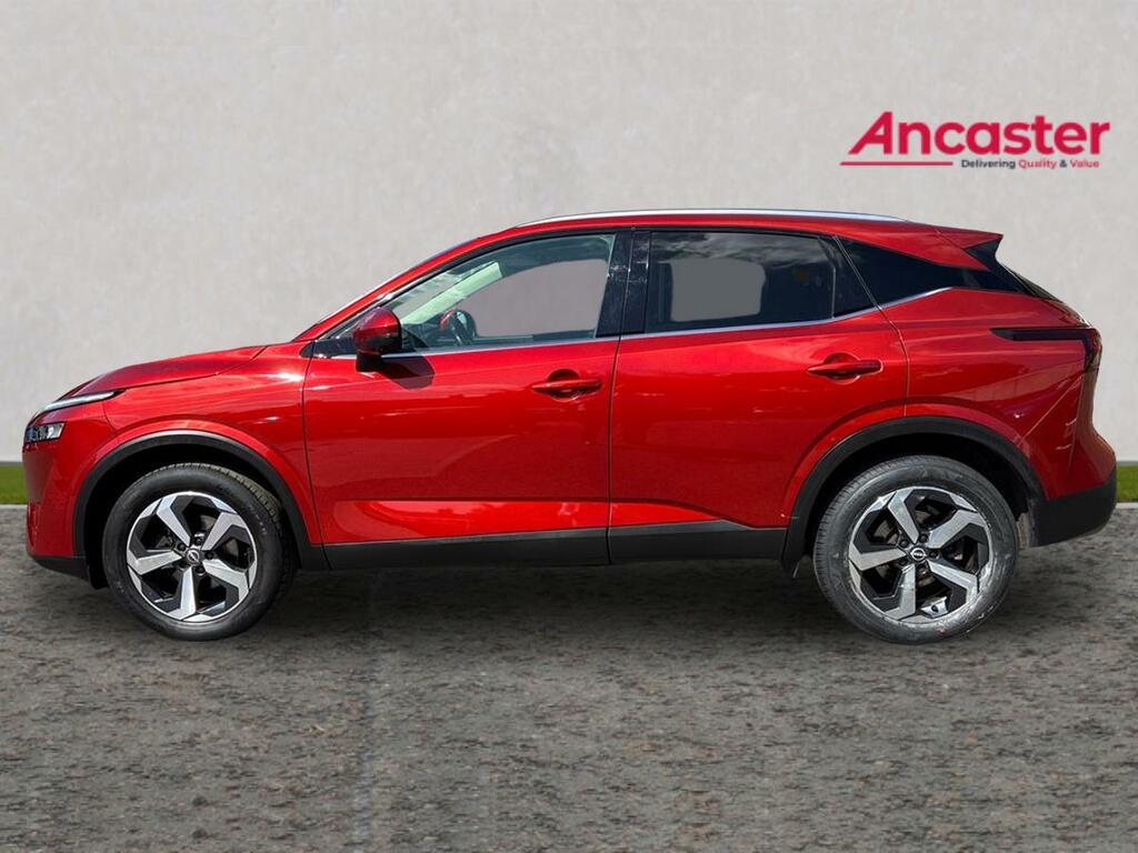 Nissan Qashqai 1.3 Dig-t Mh N-connecta Glass Roof SM23BCU Red #6