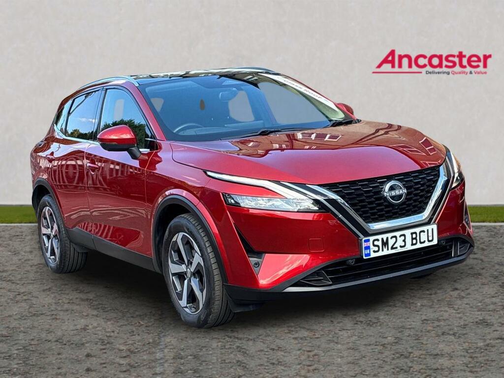 Nissan Qashqai 1.3 Dig-t Mh N-connecta Glass Roof Red