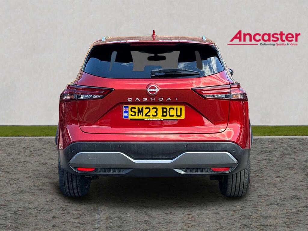Nissan Qashqai 1.3 Dig-t Mh N-connecta Glass Roof SM23BCU Red #4