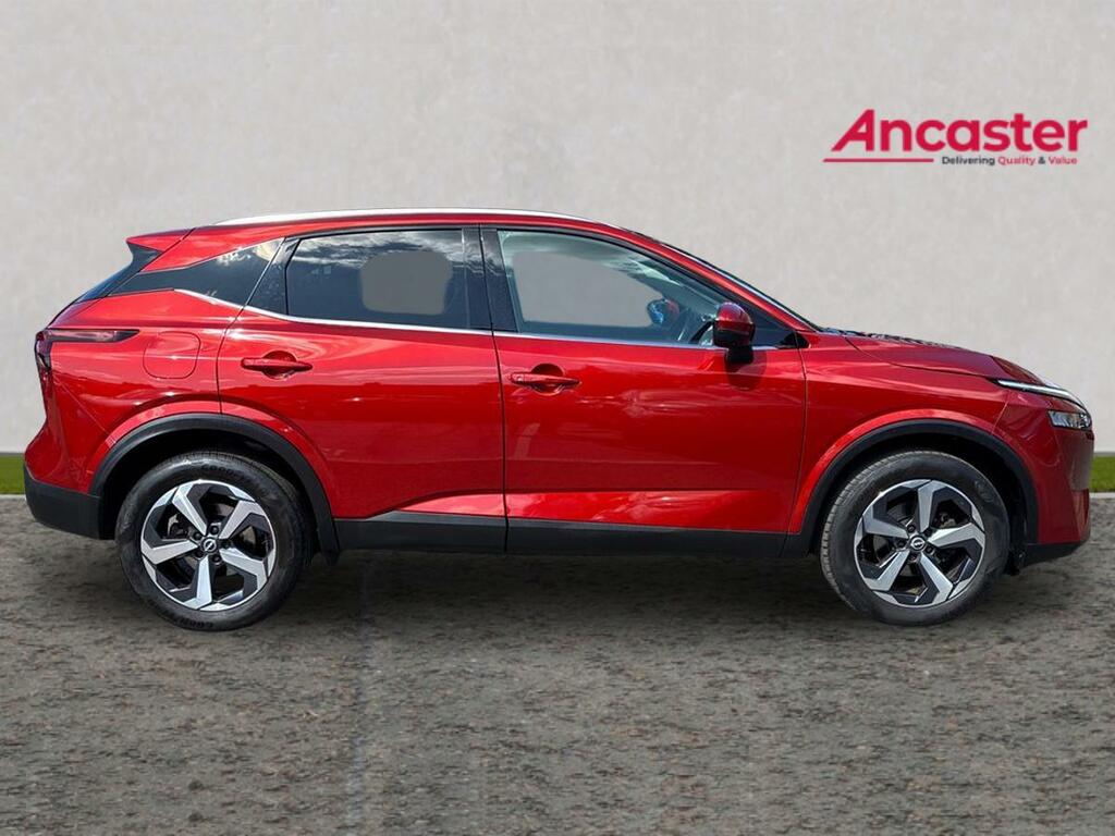 Nissan Qashqai 1.3 Dig-t Mh N-connecta Glass Roof SM23BCU Red #2