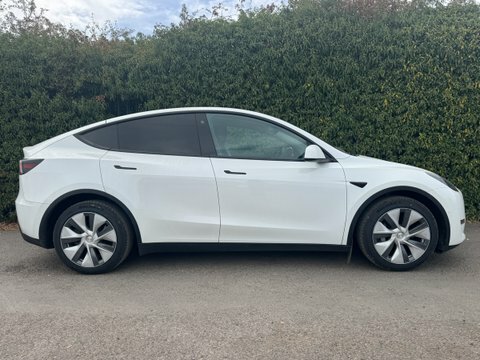 Tesla Model Y Dual Motor Long LB22OAC White #3