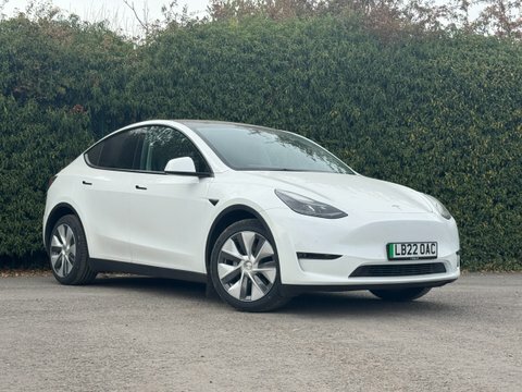 Tesla Model Y Dual Motor Long LB22OAC White #2