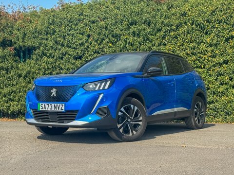 Peugeot e-2008 50Kwh Gt Suv Blue