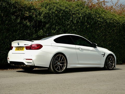 BMW M4 M4 3.0 Biturbo YG18KUV White #5