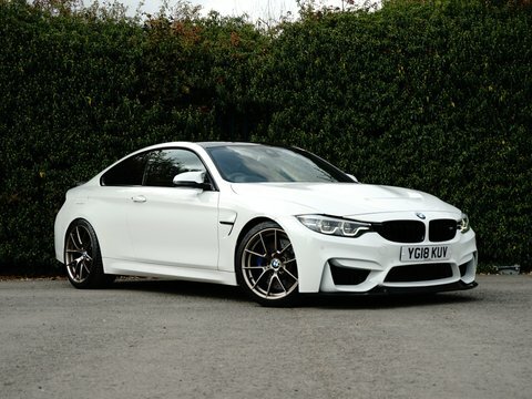 BMW M4 M4 3.0 Biturbo YG18KUV White #3